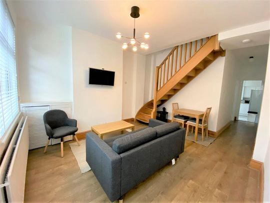 3 bedroom terraced house to rent - Photo 1