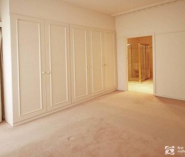 BEAUTIFUL HOME ON APPROX 1 ACRE - Photo 6