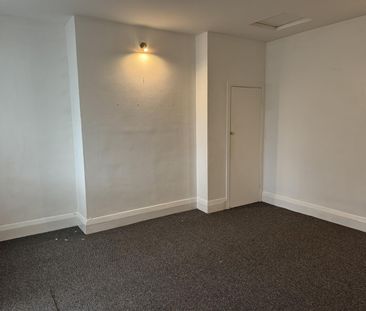 1 Bedroom Flat - Photo 3