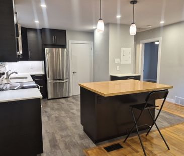 For Lease - 2529 ROMAN Avenue Unit# A, Britannia Heights - Queenswa... - Photo 2