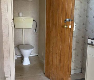 Private & Comfortable Living in Tinwald - Photo 3