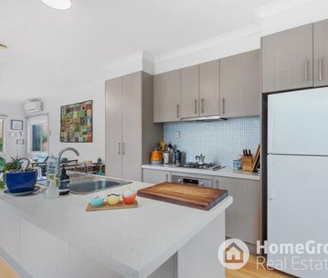 Stylish single-level home with low-maintenance living - Photo 6