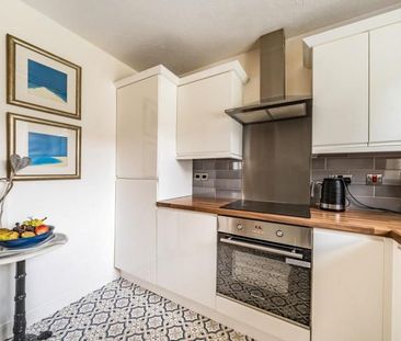 1 bedroom ground floor flat to rent - Photo 4