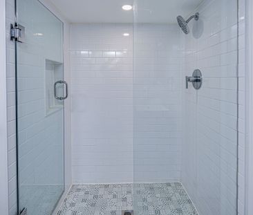 For Lease - 218 Lee Avenue, Toronto, Ontario - Photo 6