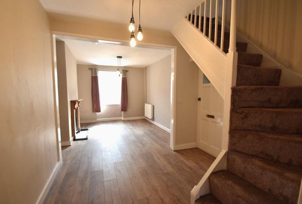 3 bedroom terraced house to rent - Photo 1
