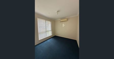 Spacious, Family Living in Sandstone Point - Photo 3