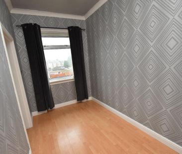 3 Bed Flat, Gladsmuir Road, G52 - Photo 4
