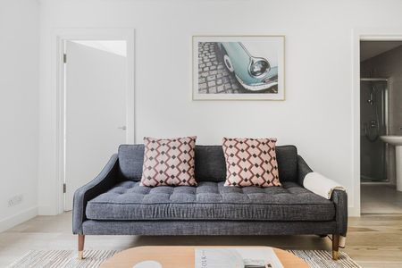 Warren Mews - Photo 2