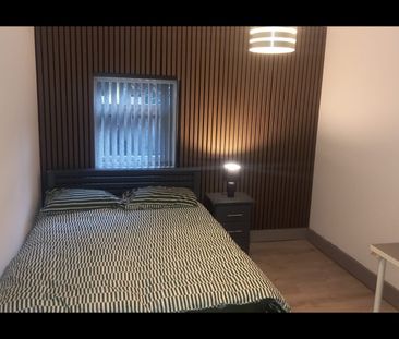 Room in a Shared House, Bristol Road, B29 - Photo 3