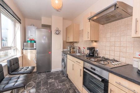 2 bedroom apartment to rent - Photo 5