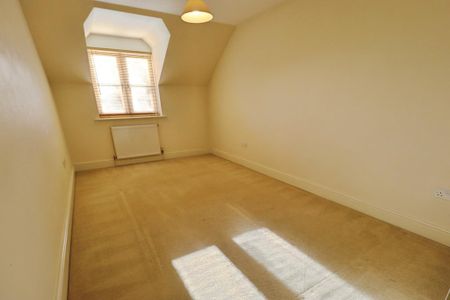 3 bedroom apartment to rent - Photo 4