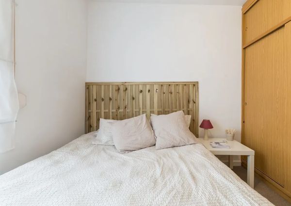 Calle de Gabriel Lobo, Madrid, Community of Madrid 28002