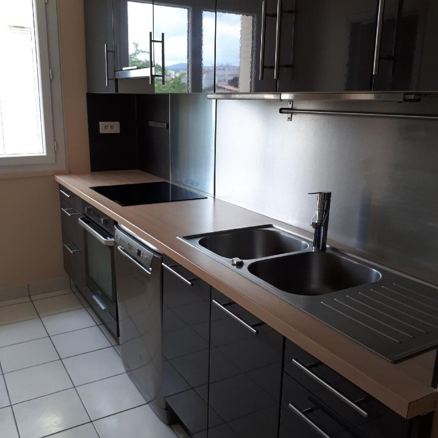 F2-RUE ALEXIS CARREL - Photo 1