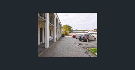 Ground Floor Gem - Photo 4