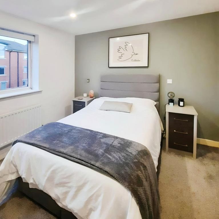 2 bedroom flat to rent - Photo 1