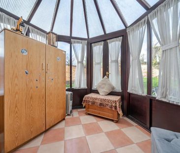 3 bedroom detached house to rent - Photo 5