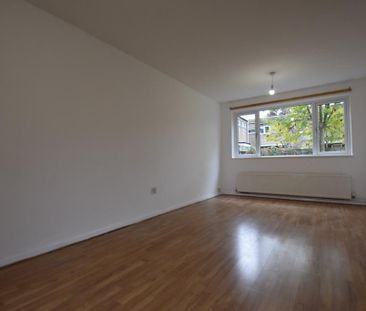 3 bedroom terraced house to rent - Photo 6