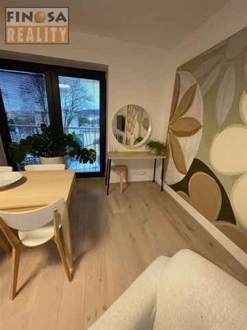 Pronájem bytu 2+kk 45 m² - Fotografie 4