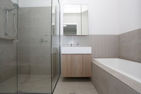 98 Royal Road, Braybrook VIC 3019 - Photo 4