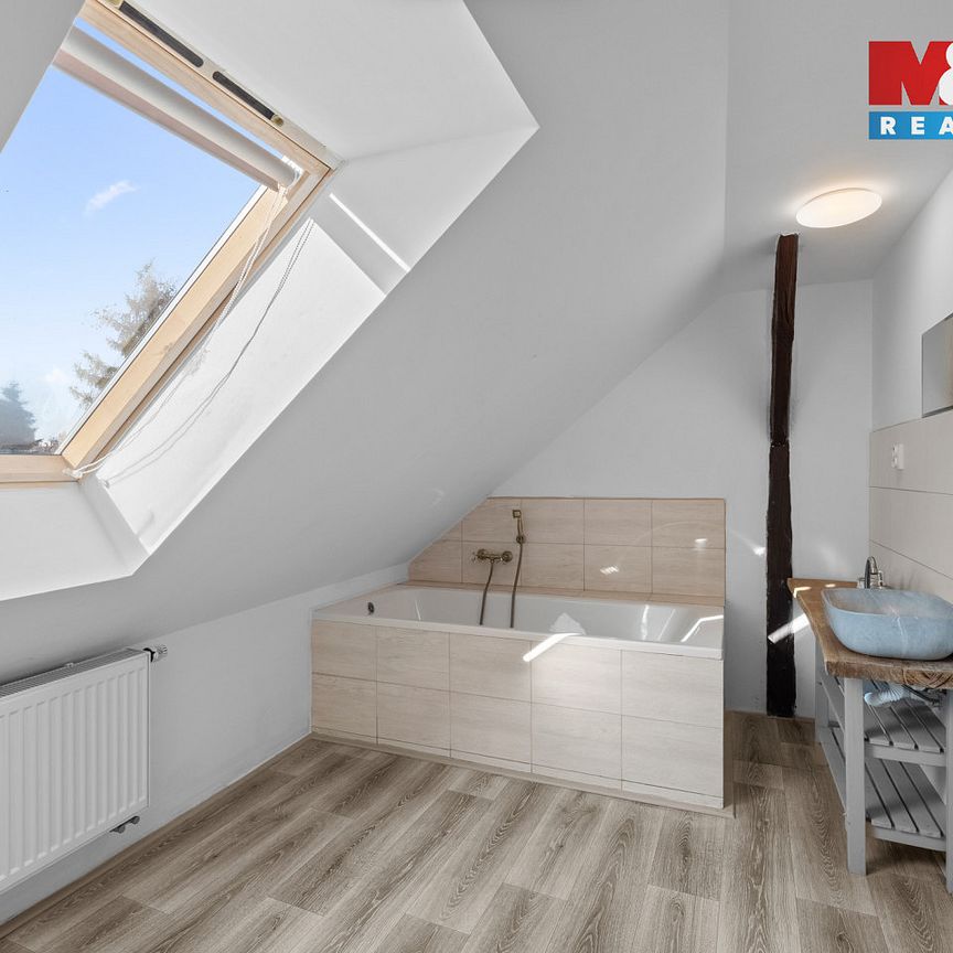 Pronájem bytu 2+1 78 m² - Photo 1