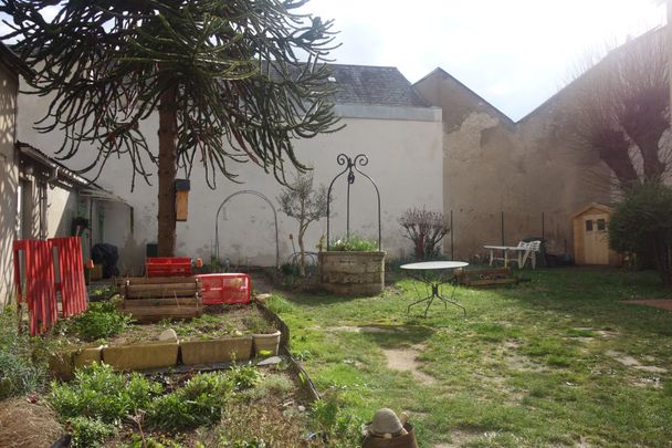 Location Appartement 2 pièces 47m² ORLEANS 45000 - Photo 1