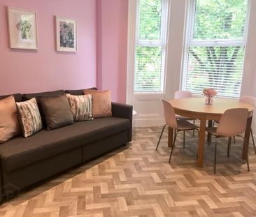 Flat 3, 31 Eglantine Avenue, Belfast, BT9 6DW - Photo 1