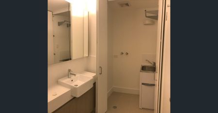 Stylish Inner-City Living in the Heart of Lutwyche - Photo 3