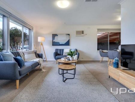 Maintenace Free Property! - Photo 4