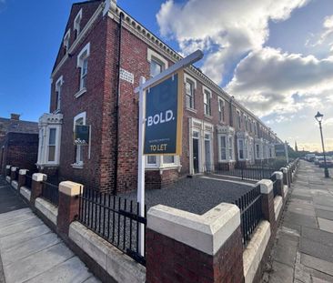 8 bedroom house of multiple occupation to rent - Photo 2