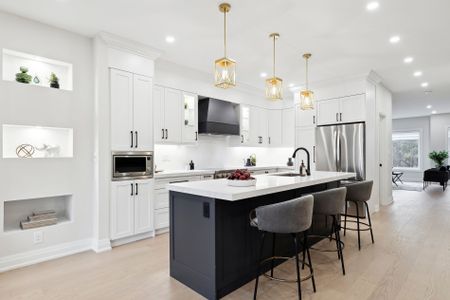 For Lease - 1956 Valley Farm Road, Pickering, Ontario - Photo 2