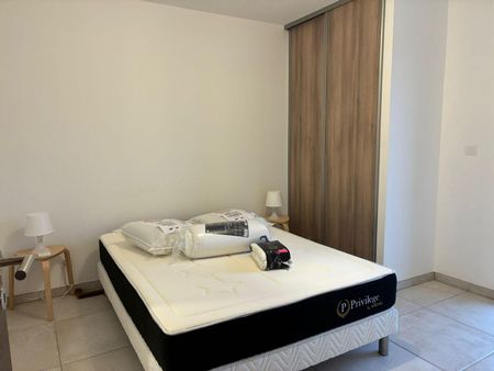 Location Appartement 2 pièces 41m² VALENCE 26000 - Photo 3