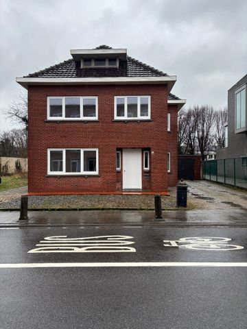 Gerenoveerde woning in het centrum van Lommel - Photo 5