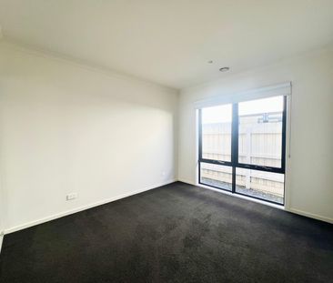 34A Regent Avenue, Springvale VIC 3171 - Townhouse For Rent | Domain - Photo 3