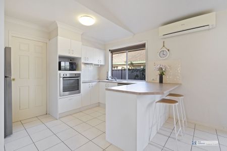 Modern 3 Bedroom Duplex in quiet location - Photo 5