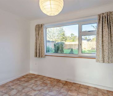 Three Bedroom Home with Driveway & Garage - Photo 5