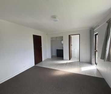 Spacious living in Kamo - Photo 3