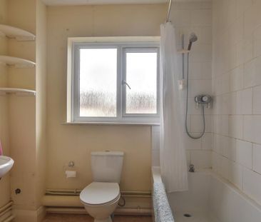 2 bedroom maisonette to rent - Photo 5