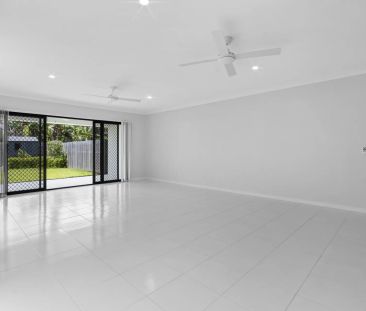 Modern living townhouse with close proximity to schools and public ... - Photo 3