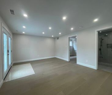 For Lease - 17 Rosemeade Avenue Unit# Unit 2, Toronto, Ontario - Photo 2