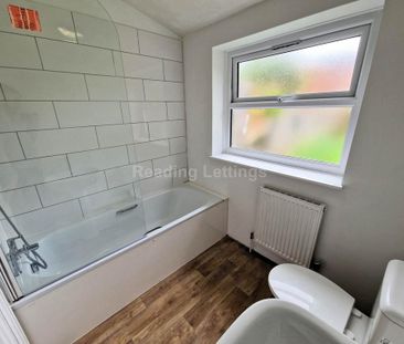 4 bedroom terraced house to rent - Photo 3