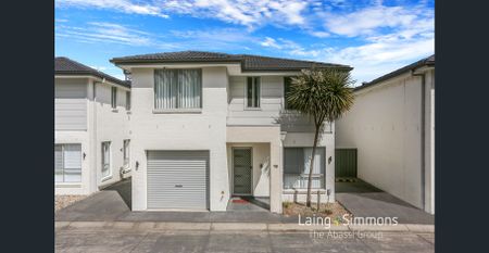 Spacious Four Bedroom Family Home in a Quiet Complex of Ropes Crossing! - Photo 4