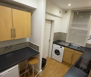 Woodside Place, Burley, Leeds, LS4 - Photo 3