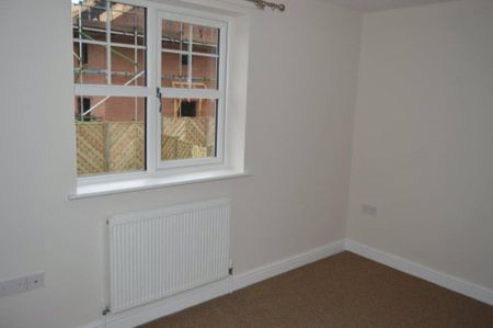 Barton Upon Humber, North Lincolnshire - £700 PCM - Photo 4