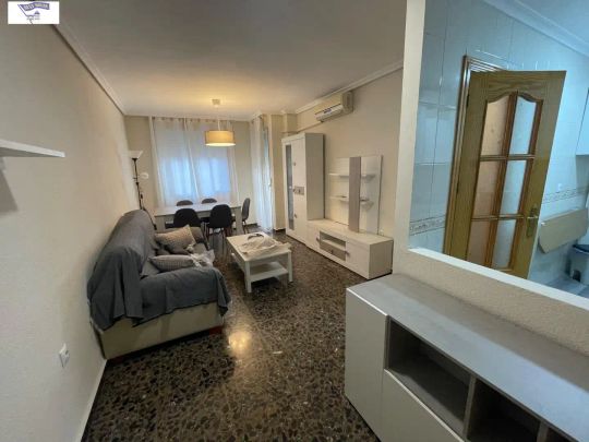 Apartamento de alquiler en Carretas - Pajarita - Photo 1