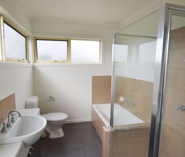 Spacious clean-edged style - Photo 6
