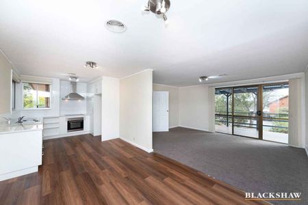 Charming Four Bedroom Family Home - Photo 4