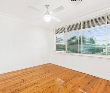 “Close to all amenities” - Photo 4