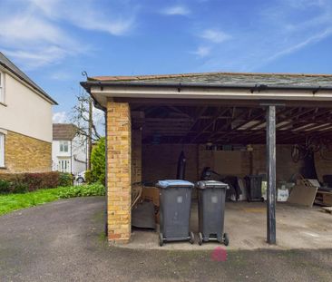 2 bedroom maisonette to rent - Photo 5