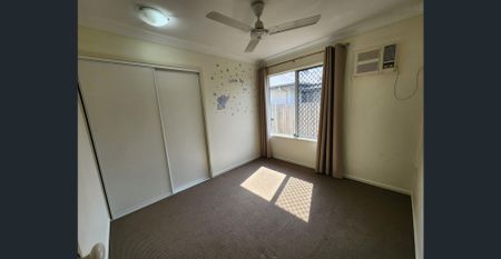 Charming Family Home in the Heart of Kirwan - Photo 5