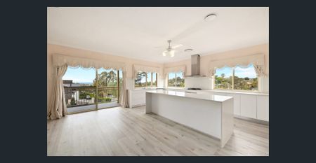 Spacious Upper Duplex with Ocean Views - Photo 2